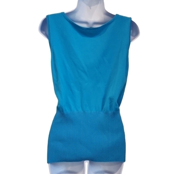 Whisper Knit by Louis Dell'Olio Vneck Sleeveless Sweater - Picture 2 of 6